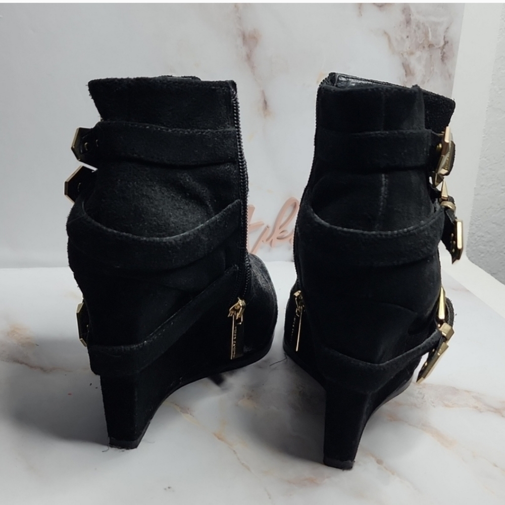 VINCE CAMUTO-FASHION ANKLE KANNON BOOTS - Picture 6 of 7